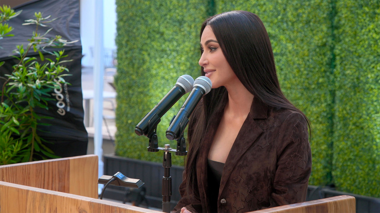 Les Kardashian saison 6 épisode 8 S06E08 Elle fait tellement sa Elle Woods