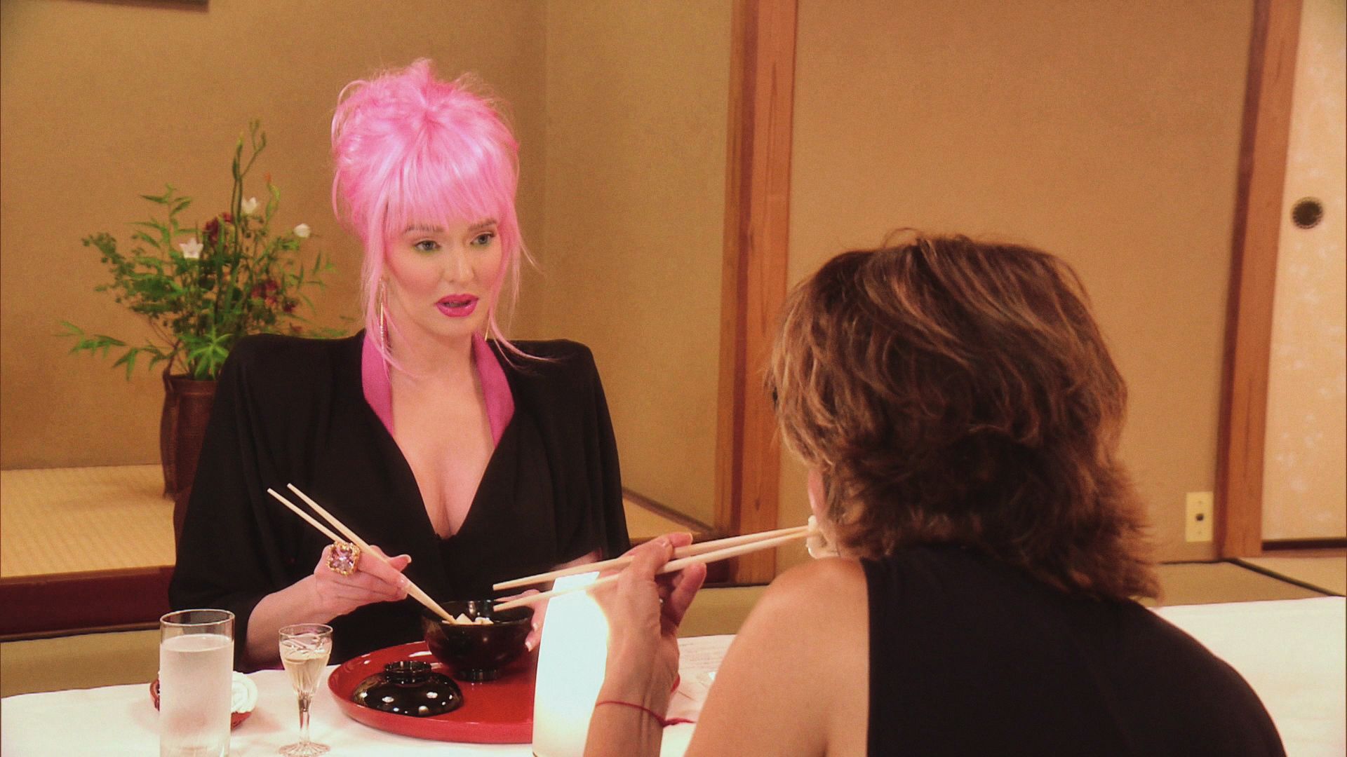 RHOBH Les Real Housewives de Beverly Hills S08E04 saison 8 épisode 4 Bons baisers de Tokyo